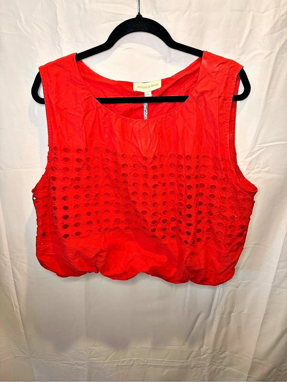 Jennifer & Grace Eyelet Crop Top Eyelet Sleeveless Top in Red XL Like New